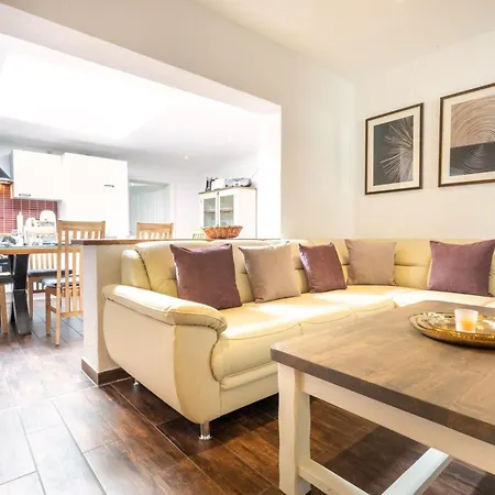 Сasa de vacaciones Ferienhaus &Quothus Oetti&Quot *