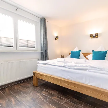 Ferienhaus &Quothus Oetti&Quot Сasa de vacaciones Sellin (Rugen)